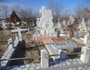 Lucrare 2 locuri -monument inima mozaic alb